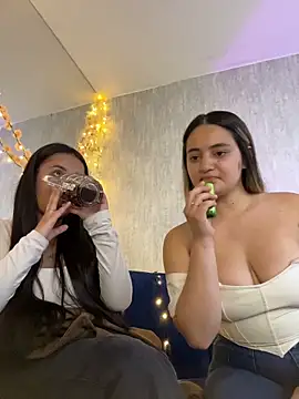 โชว์เว็บแคมของ Antonella_Julieta