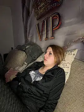 Show de Luna1114 na webcam