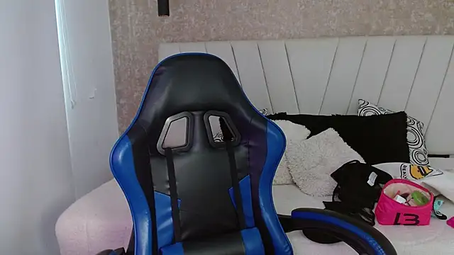 Chatroom XXX en direct de AliceSmity_