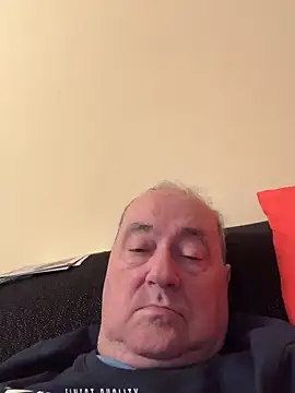 Pokazy przed kamerką – csikar