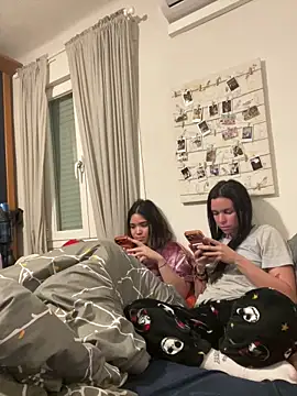 Genblann Live XXX chat