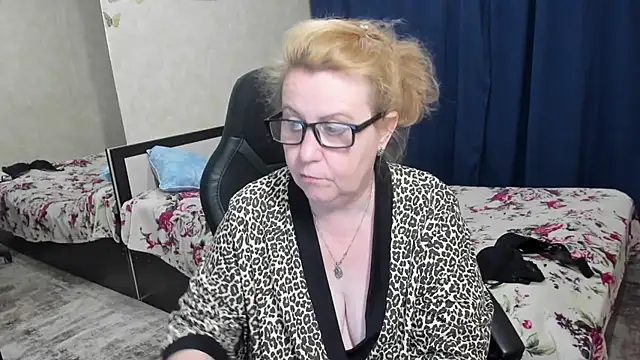 Frau_Marta Live XXX-Chat