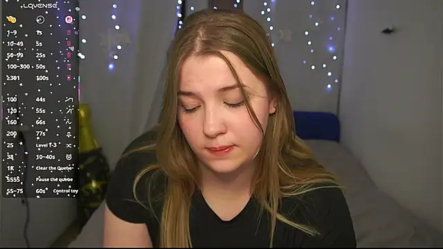 CuteSharloti Live XXX-chat