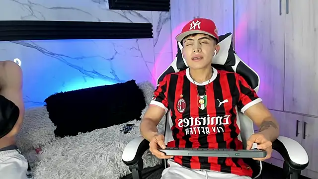 Pokazy przed kamerką – ThiagoFerrero_Hot