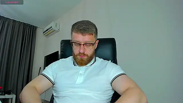 XXX chat uživo modela Findom_guy