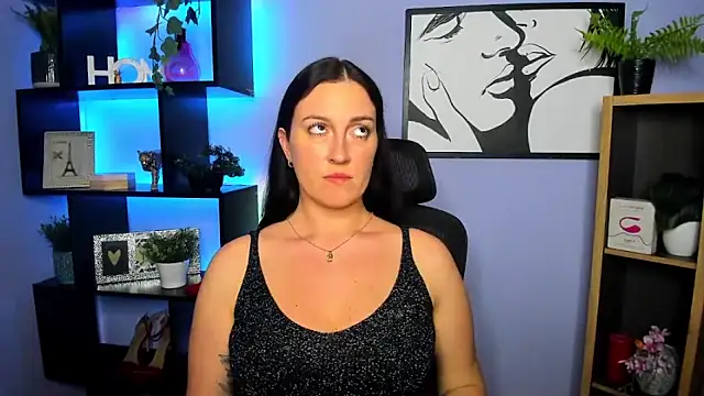 FUN_AMI Adlı Modelin Canlı XXX Sohbeti