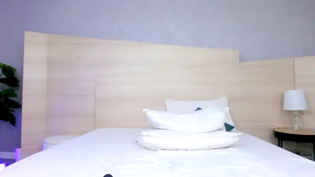 Chat XXX en directo de Rebecca_Mistique