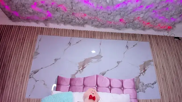 Nicolee19 Webcam show