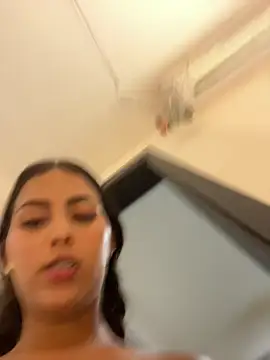 Chatroom XXX en direct de Valeria-escobar