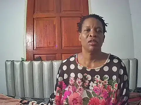 JoycyQueen Live XXX-chat