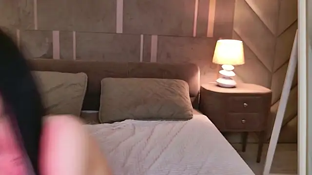 EmmaLawrens Chat XXX live