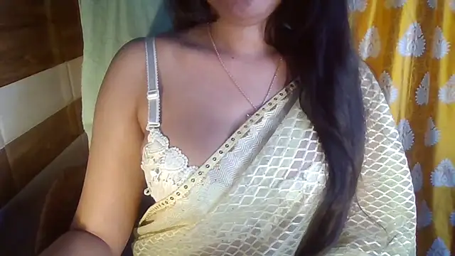 Yashika_Loves élő XXX-chatje