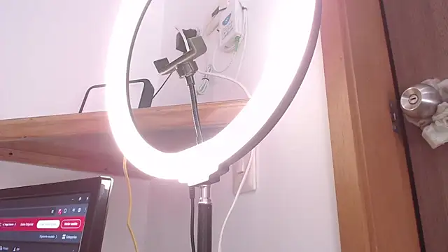 Mariam_saint Chat XXX live