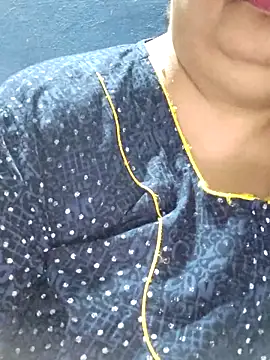 tamilthanushri লাইভ XXX চ্যাট