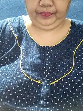 tamilthanushri Live XXX Chat