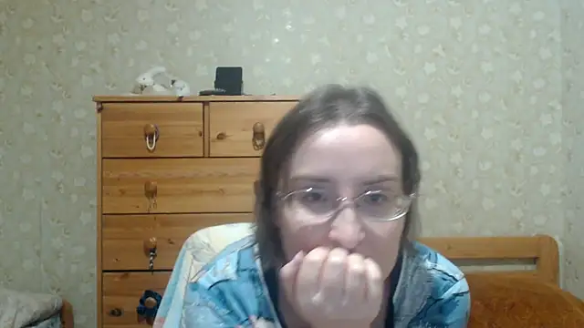 Smart_Rose Adlı Modelin Canlı XXX Sohbeti