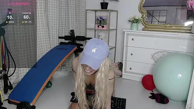 SarahRaynex's Live XXX Chat