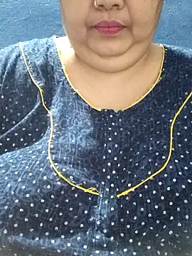 tamilthanushri লাইভ XXX চ্যাট