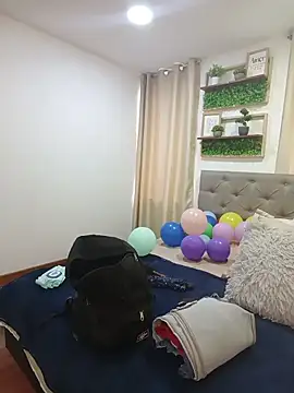 sasi_luna: απευθείας συνομιλία ΧΧΧ