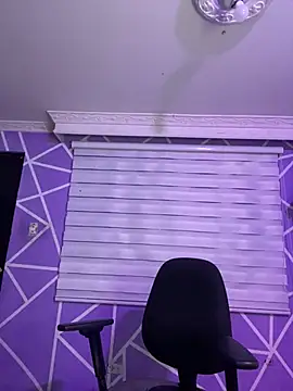 MiiaaJoness' Webcam Show