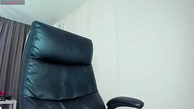 XXX chat uživo modela Findom_guy