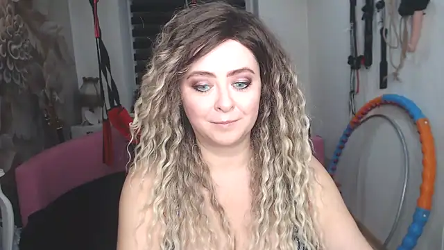 MISSwithDOLLS' Live XXX Chat