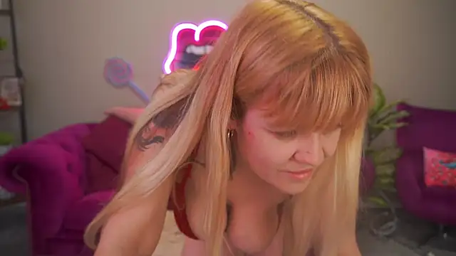 Živý XXX chat BellaLaPetit