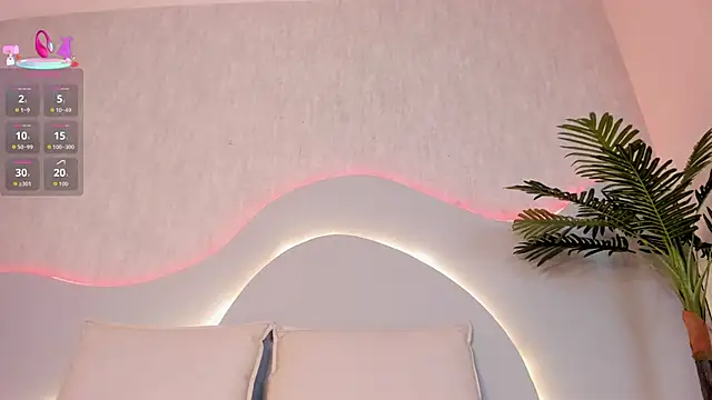 CannelaSmith live XXX chat