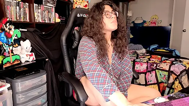 دردشة ShinyCherub الجنسية المباشرة