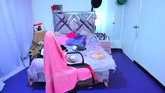 Chatroom XXX en direct de Luna_Analya