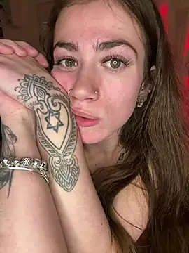 ValenciaTheVixenXX élő XXX-chatje