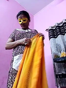 Gullapi Adlı Modelin Web Kamerası Şovu