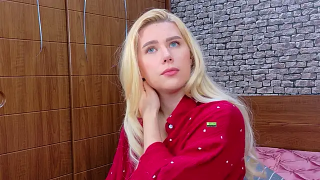 CuteBlondeMen Live XXX chat