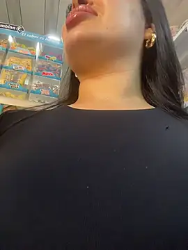 دردشة Sara_fun الجنسية المباشرة