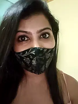 Chat +18 de SANAYA_ROY ao vivo