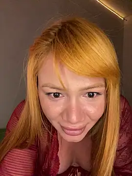 Isisbennett élő XXX-chatje