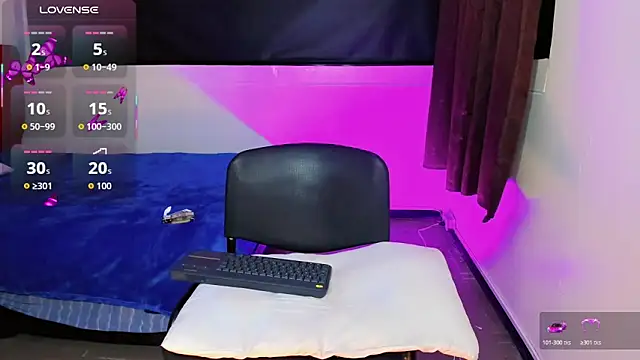 Britany_montiel Show in webcam