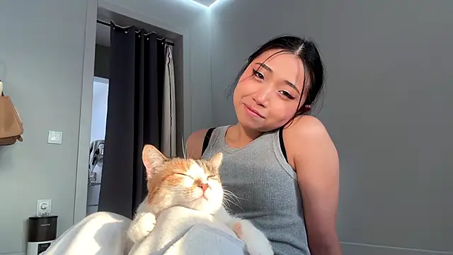 Chat +18 de SweetMiaXO ao vivo