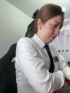 _Susy-Office1's Live XXX Chat