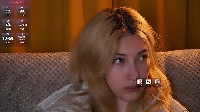 AngelicRice élő XXX-chatje