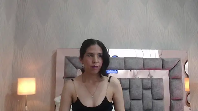 GiselaZivic Adlı Modelin Canlı XXX Sohbeti