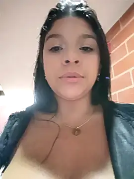 Layla-daring Chat XXX in diretta