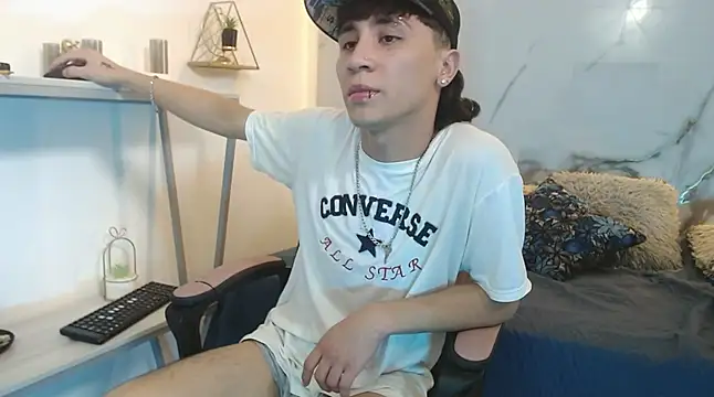 XanderGrey8 Live XXX Chat