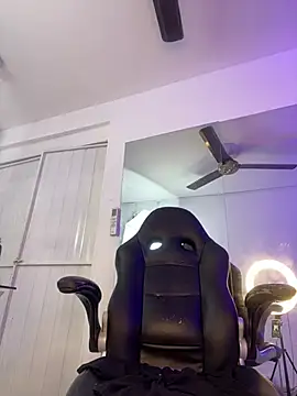 Chat XXX ao vivo de Auri__