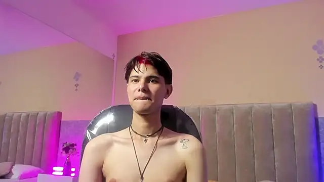 Derek_Sinn Live XXX Chat