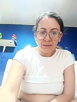 miss_hanna07 Show in webcam