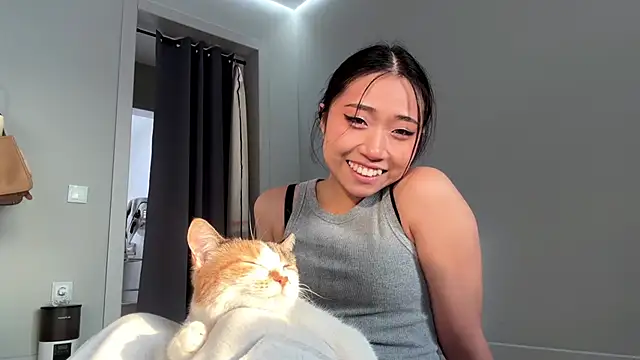 SweetMiaXO's Live XXX Chat