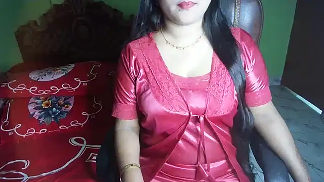 BengaliQueenStar Adlı Modelin Canlı XXX Sohbeti