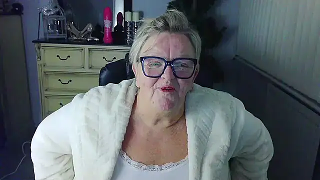 BridgetBlueEyesのウェブカメラショー