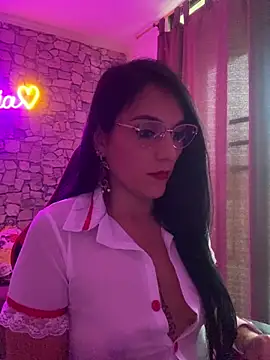 Miaswwe Adlı Modelin Canlı XXX Sohbeti